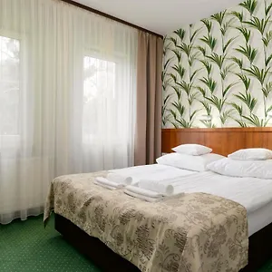 hotel-zielony.poznan-hotels.com/